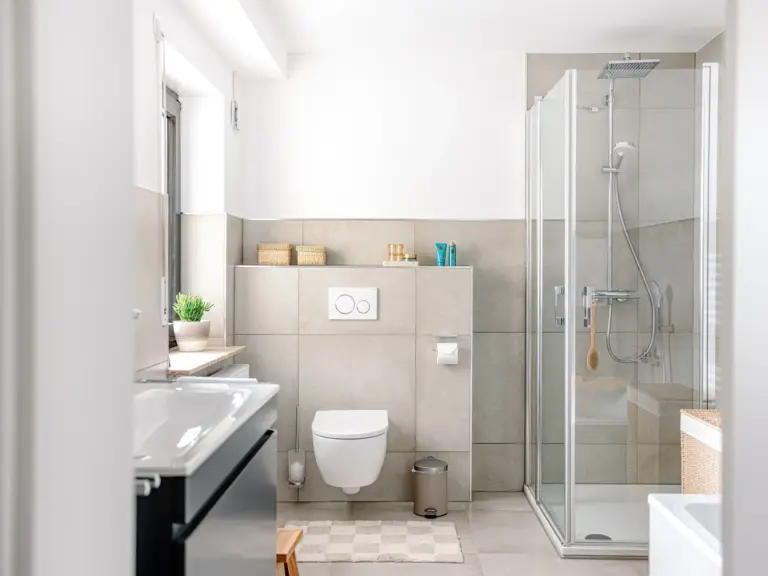 Sapphire Green Bathroom