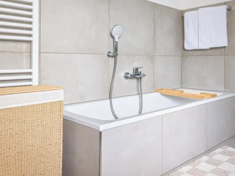 Sapphire Green Bathroom