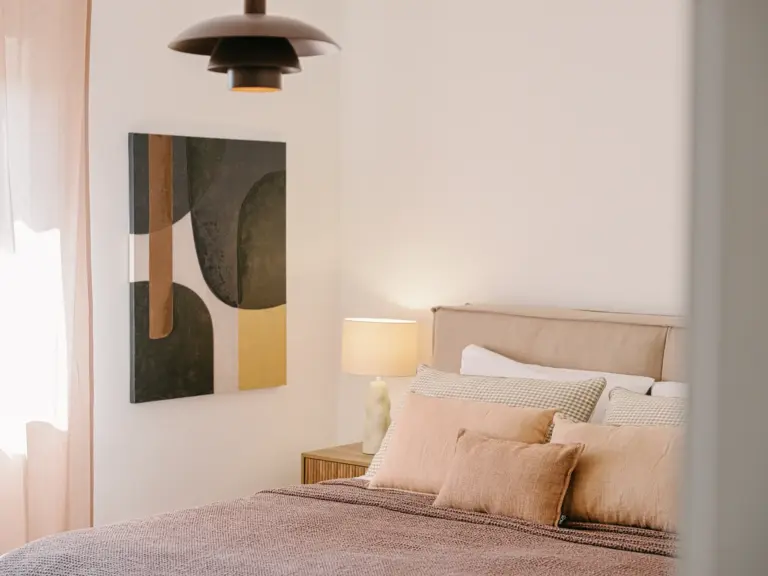 Sapphire White master bedroom