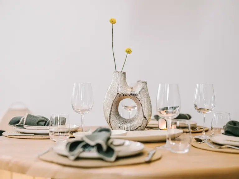 Sapphire White dining