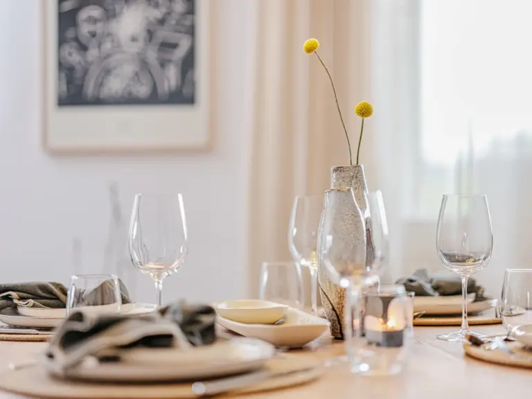 Sapphire White dining