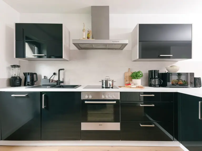 Sapphire White kitchen